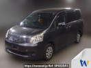Toyota Noah ZRR70G