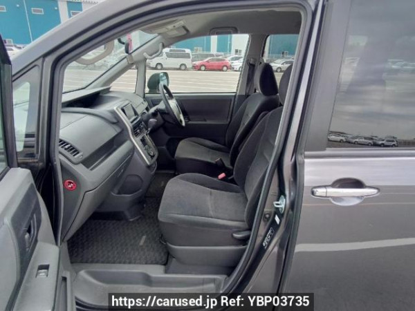 Used 2009 AT toyota noah ZRR70G Image[14]