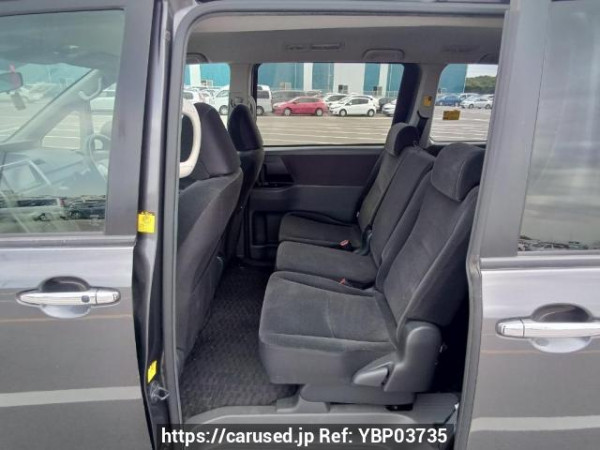 Used 2009 AT toyota noah ZRR70G Image[16]