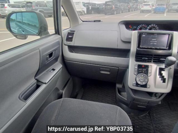 Used 2009 AT toyota noah ZRR70G Image[19]