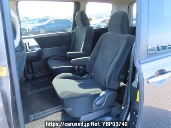Used 2012 AT toyota noah ZRR70G Image[21]
