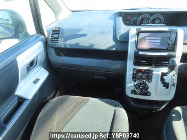 Used 2012 AT toyota noah ZRR70G Image[26]