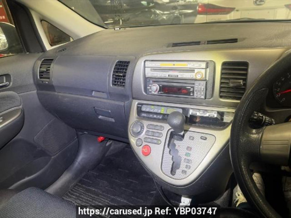 Used 2003 AT toyota wish ZNE10G Image[15]