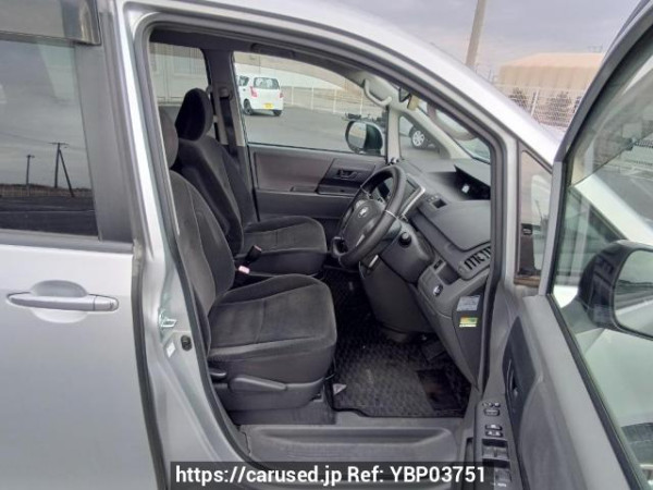 Used 2009 AT toyota noah ZRR70G Image[13]