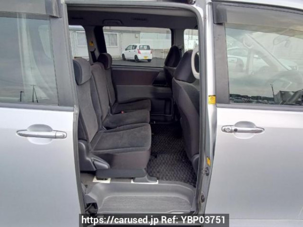 Used 2009 AT toyota noah ZRR70G Image[15]