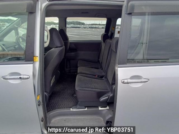 Used 2009 AT toyota noah ZRR70G Image[16]