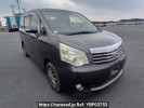 Toyota Noah ZRR70G
