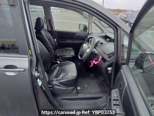 Used 2010 AT toyota noah ZRR70G Image[13]