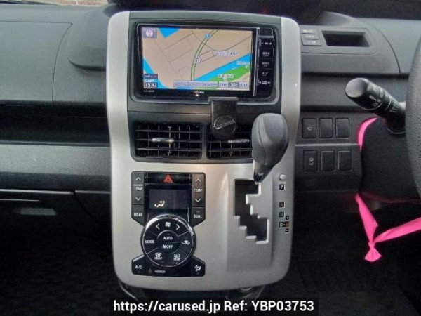 Used 2010 AT toyota noah ZRR70G Image[23]