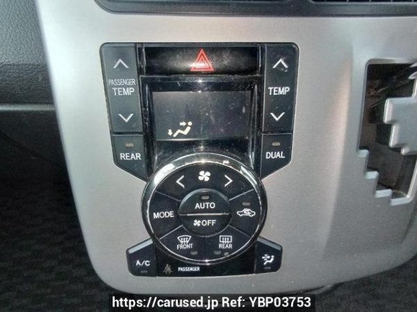 Used 2010 AT toyota noah ZRR70G Image[25]