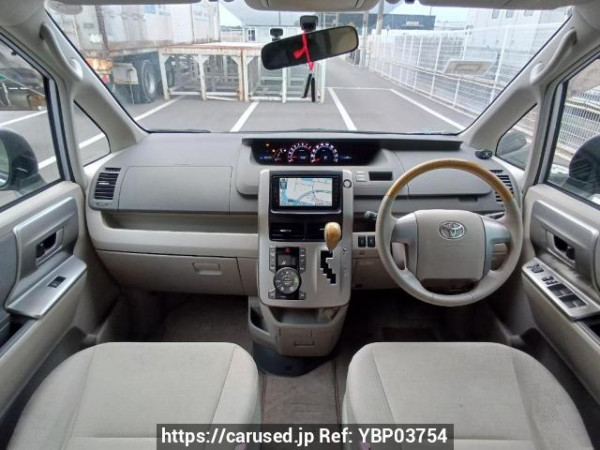 Used 2008 AT toyota noah ZRR70W Image[18]