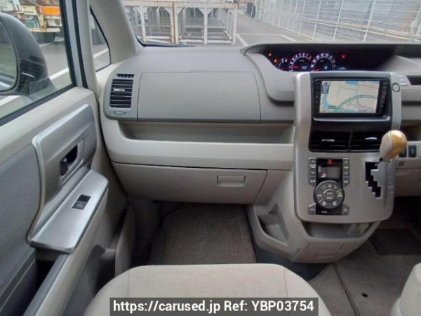 Used 2008 AT toyota noah ZRR70W Image[19]
