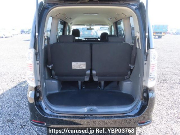 Used 2008 AT toyota voxy ZRR70W Image[8]