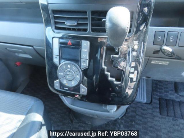 Used 2008 AT toyota voxy ZRR70W Image[33]