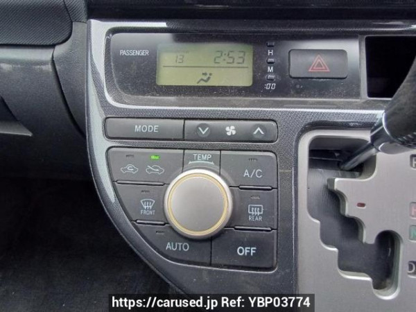 Used 2005 AT toyota wish ZNE10G Image[25]