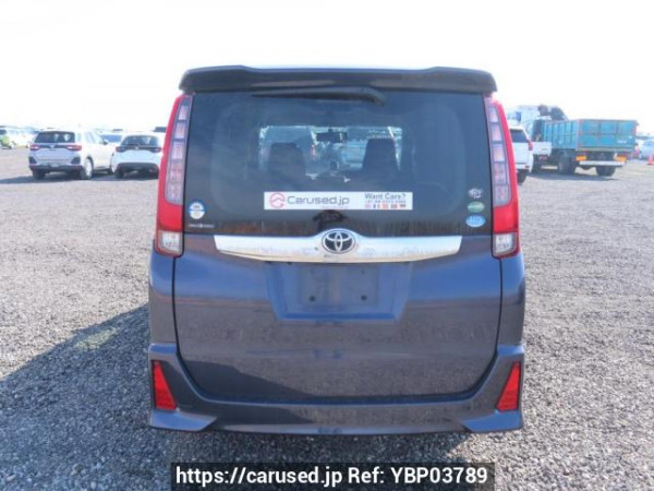 Used 2015 AT toyota noah ZRR80W Image[5]