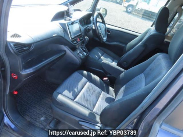 Used 2015 AT toyota noah ZRR80W Image[16]