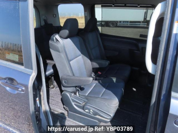 Used 2015 AT toyota noah ZRR80W Image[19]