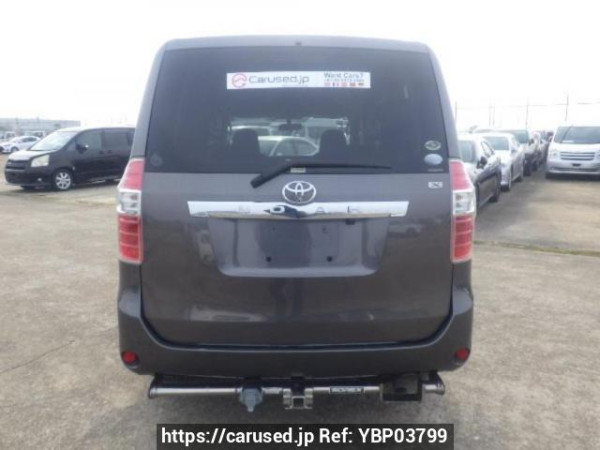 Used 2009 AT toyota noah ZRR75G Image[5]