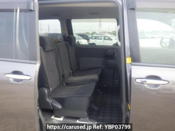 Used 2009 AT toyota noah ZRR75G Image[12]