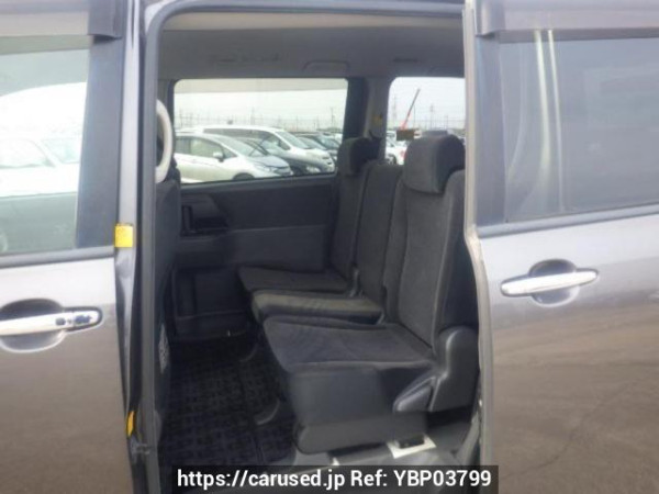 Used 2009 AT toyota noah ZRR75G Image[13]