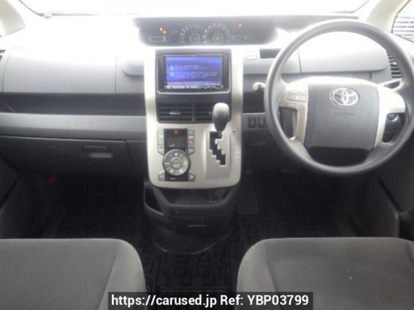 Used 2009 AT toyota noah ZRR75G Image[16]