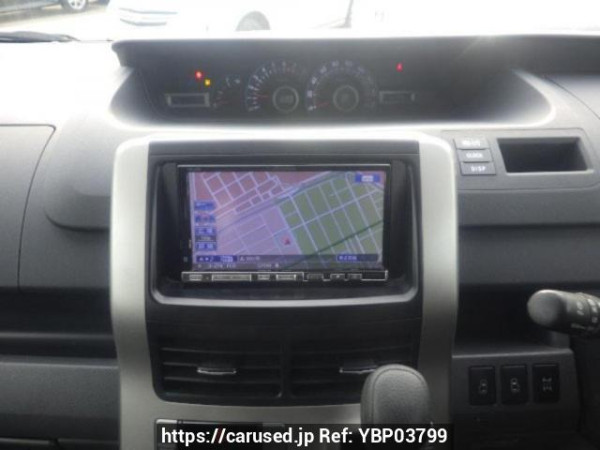 Used 2009 AT toyota noah ZRR75G Image[18]