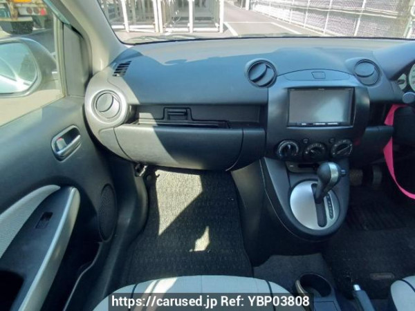 Used 2009 AT mazda demio DE3FS Image[18]