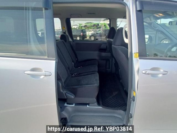 Used 2009 AT toyota noah ZRR75G Image[16]