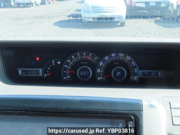 Used 2007 AT toyota noah ZRR70G Image[33]