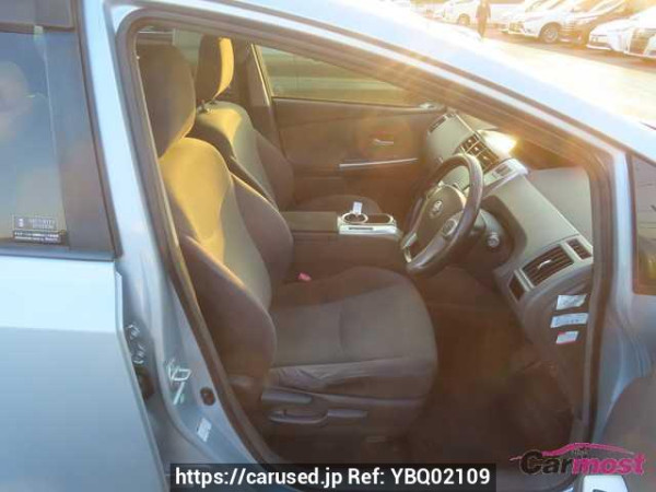 Used 2013 CVT toyota prius-alpha ZVW40 Image[17]
