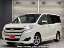 Toyota Noah ZRR80G