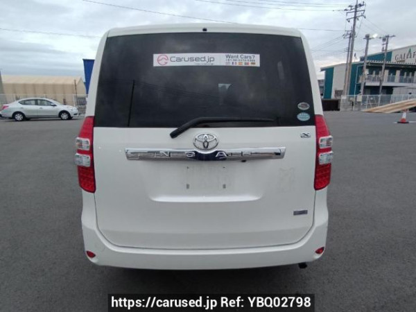 Used 2010 AT toyota noah ZRR70G Image[5]