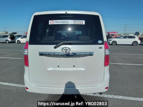 Used 2009 AT toyota noah ZRR70G Image[5]