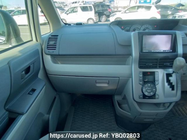 Used 2009 AT toyota noah ZRR70G Image[20]