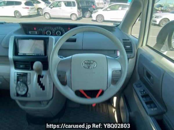 Used 2009 AT toyota noah ZRR70G Image[21]