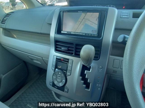 Used 2009 AT toyota noah ZRR70G Image[24]