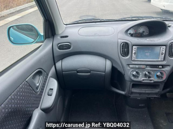 Used 2003 AT toyota fun-cargo NCP20 Image[17]