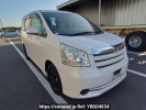 Toyota Noah ZRR70G