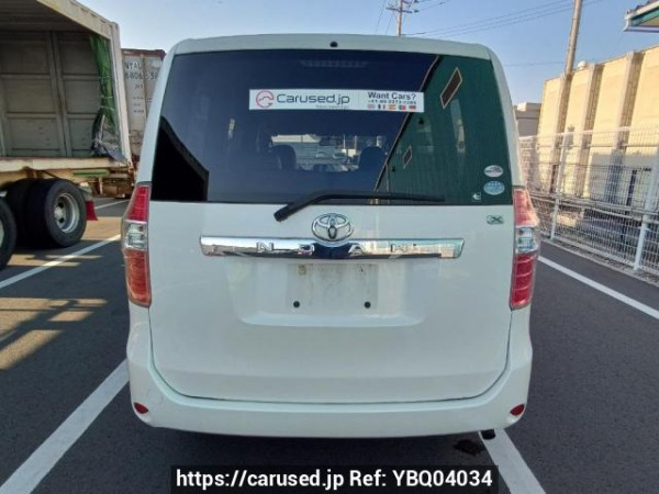 Used 2010 AT toyota noah ZRR70G Image[5]