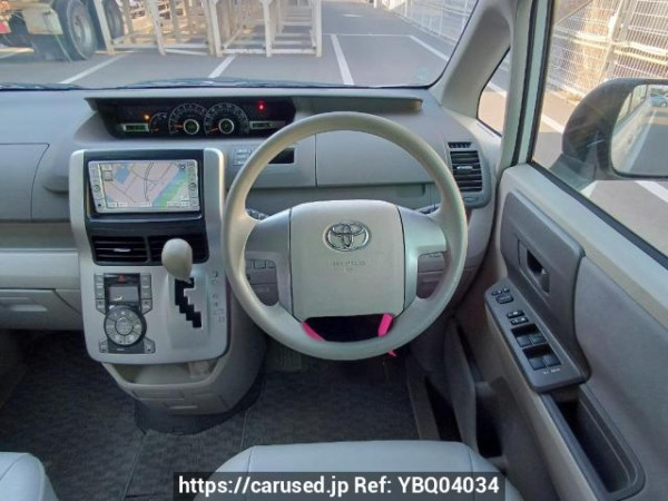 Used 2010 AT toyota noah ZRR70G Image[20]