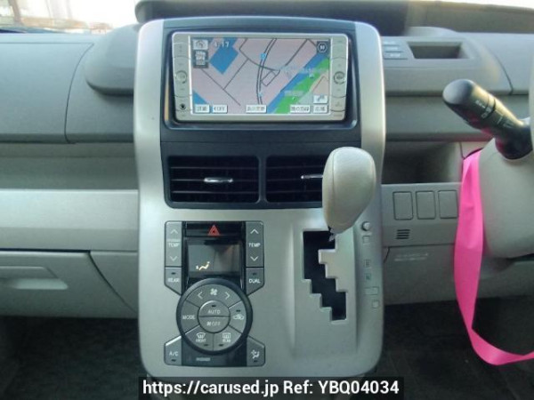 Used 2010 AT toyota noah ZRR70G Image[23]