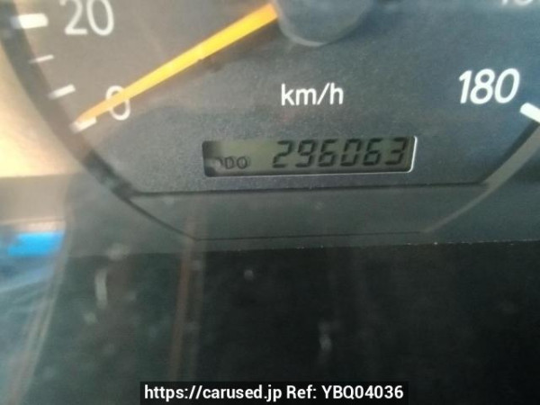 Used 2003 AT toyota regiusace-van TRH102V Image[18]