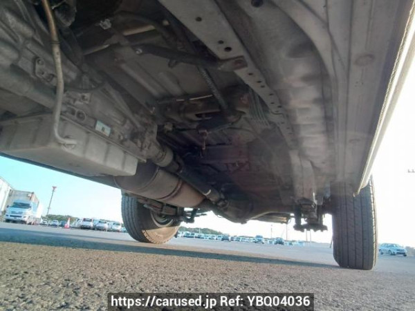 Used 2003 AT toyota regiusace-van TRH102V Image[31]
