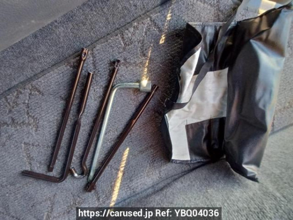 Used 2003 AT toyota regiusace-van TRH102V Image[38]