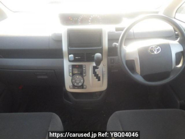 Used 2008 AT toyota noah ZRR75G Image[15]
