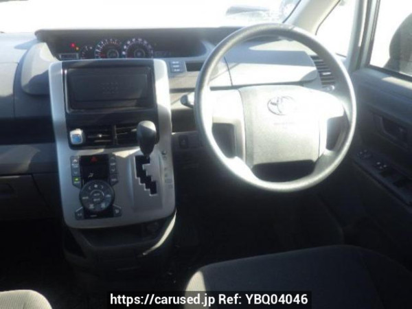 Used 2008 AT toyota noah ZRR75G Image[17]