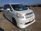 Toyota Noah ZRR70W