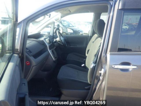 Used 2009 AT toyota noah ZRR70G Image[12]