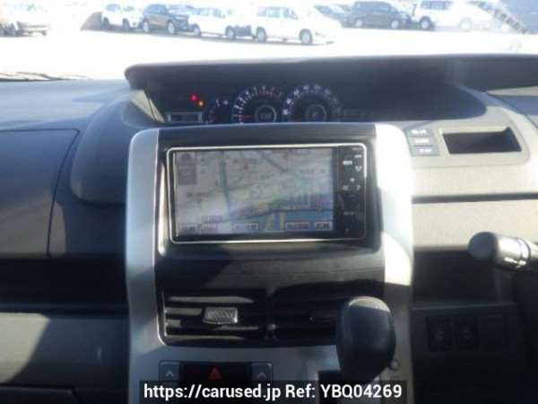 Used 2009 AT toyota noah ZRR70G Image[19]